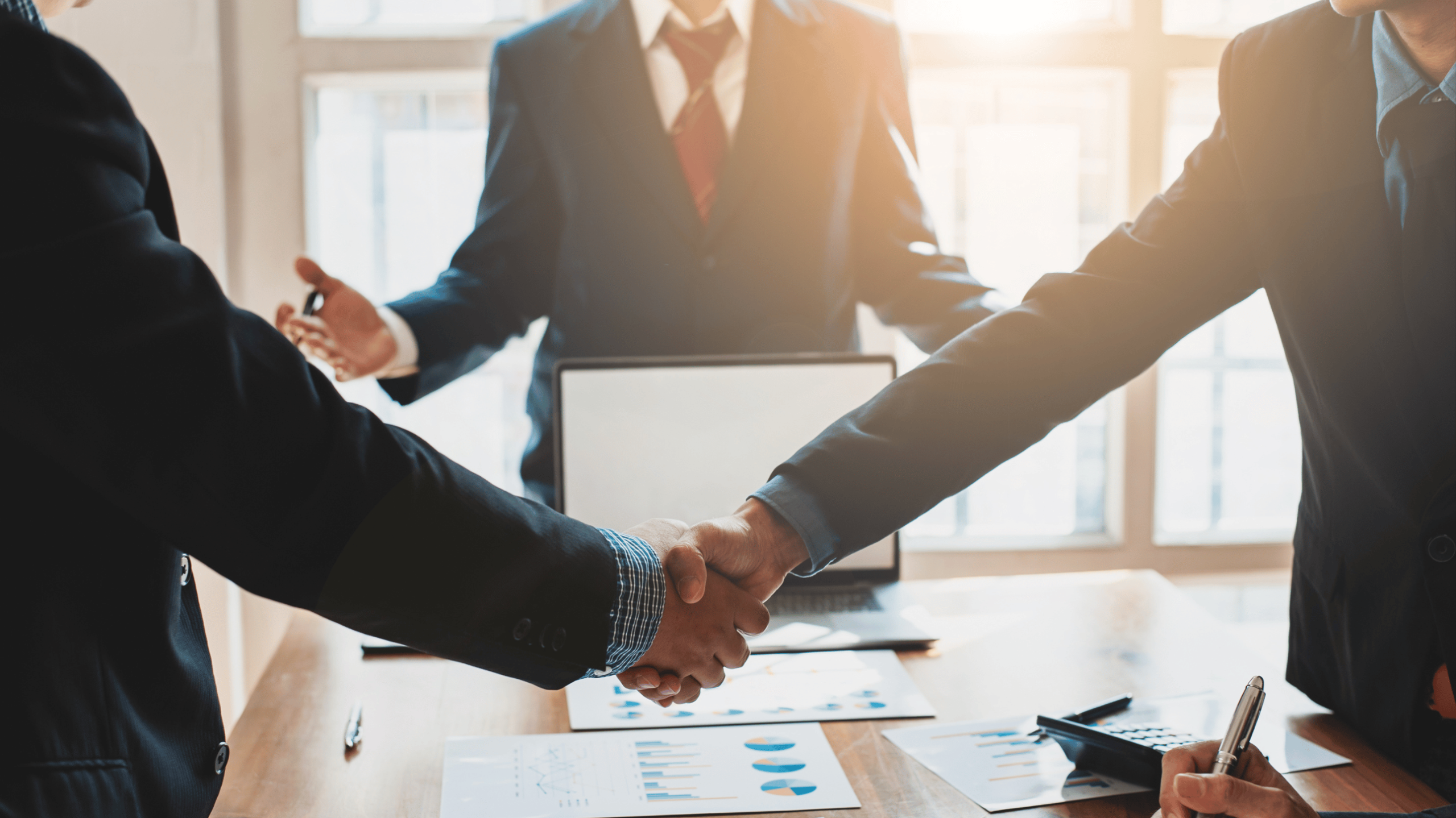 Agreement of the people. Agreement of the people. Agreement of the people. Подписание брачного договора. Здороваться с продавцом фото.